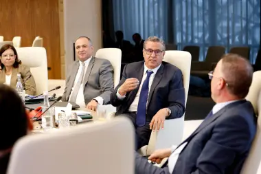 رئيس الحكومة يترأس اجتماعا خصص لتدارس خارطة طريق التجارة الخارجية 2025-2027